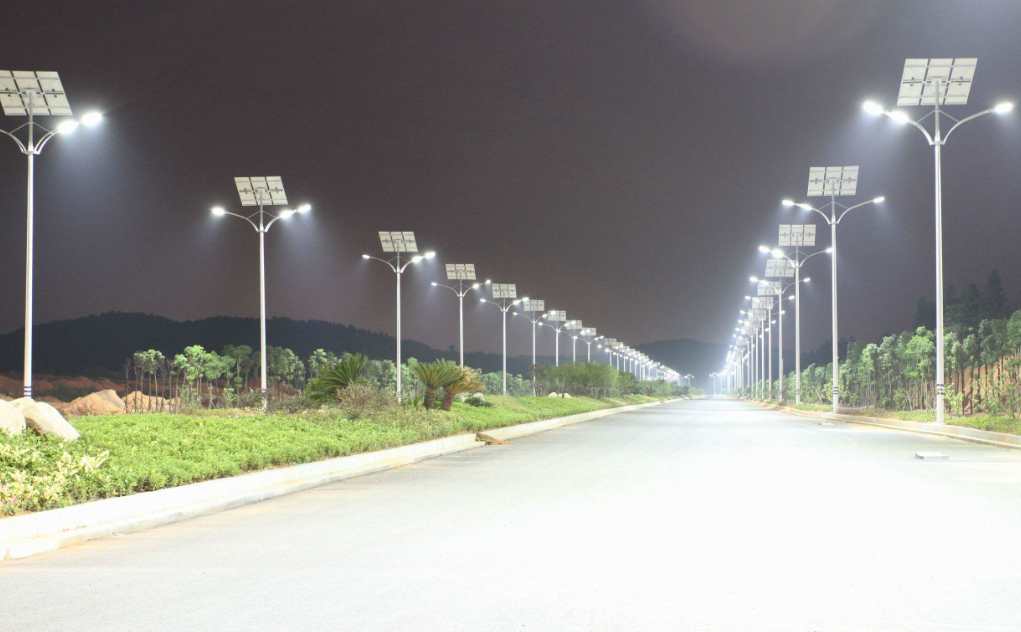道路太陽能路燈你知道怎么選擇瓦數嗎？